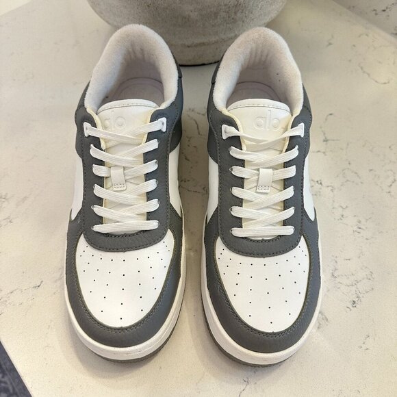 ALO YOGA Recovery Mode Sneaker in Grey/White Size US 7.5 - Picture 3 of 10